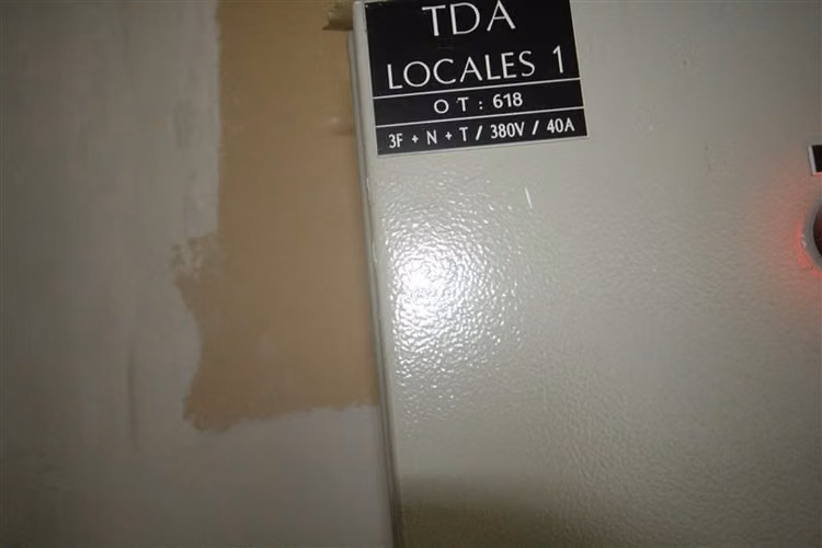 Local Comercial nivel calle en Kennedy Lateral Vitacura