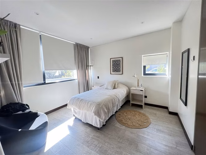 Casa en venta de 4 dorm. en Vitacura