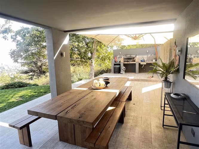 Casa en venta de 4 dorm. en Vitacura