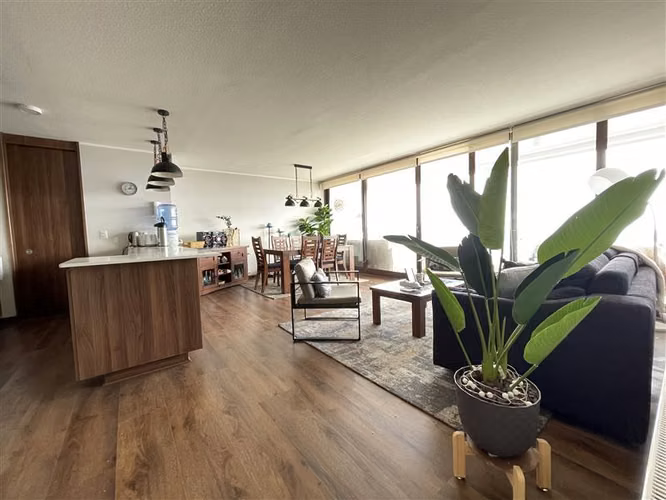 Departamento en venta de 2 dorm. en Lo Barnechea