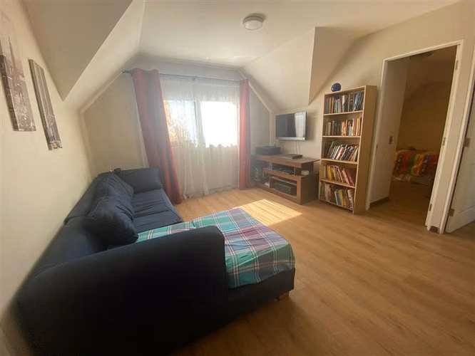 Casa en venta de 4 dorm./Piscina/Quincho en Condominio