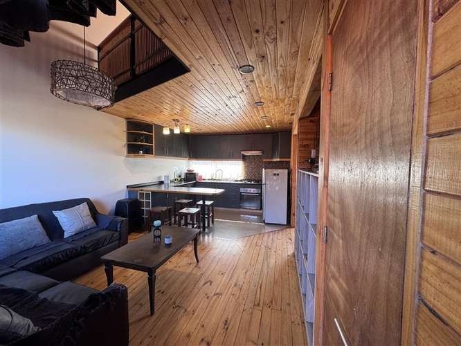 Casa en venta de 2 dorm. en Pichilemu - Imagen 2