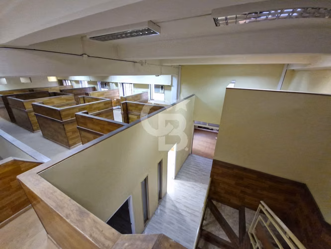 Oficina 572 m2 Dúplex Santiago Bajó UF 632