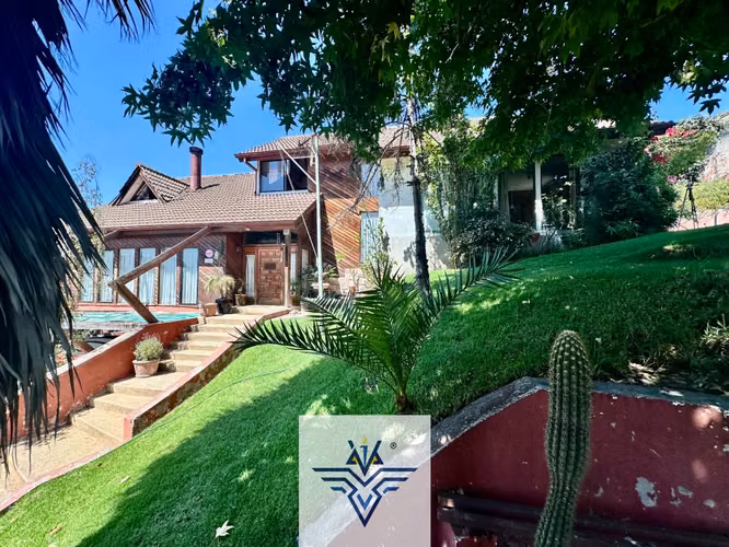 Casa en venta en Reñaca 5D/4B/4EST/1BOD