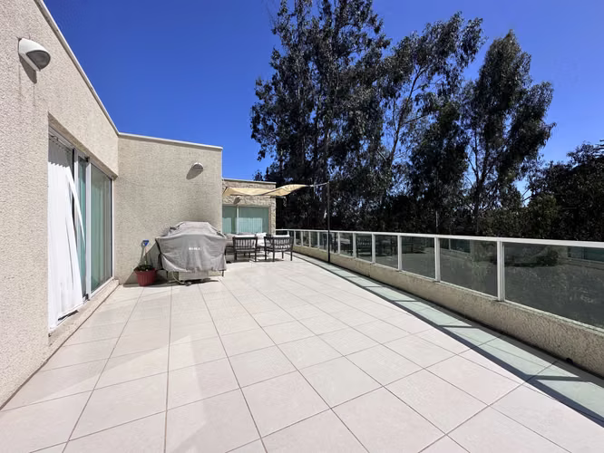 TITANIUM PROPIEDADES VENDE AMPLIO PENTHOUSE EN SANTO DOMINGO, VALPARAÍSO