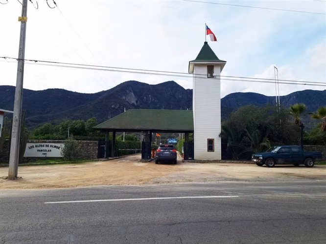 VENTA DE PARCELA URBANIZADA EN OLMUlé