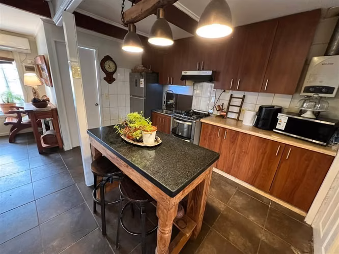 Hermosa Casa amplia de 2 pisos 2d2b Labranza Temuco