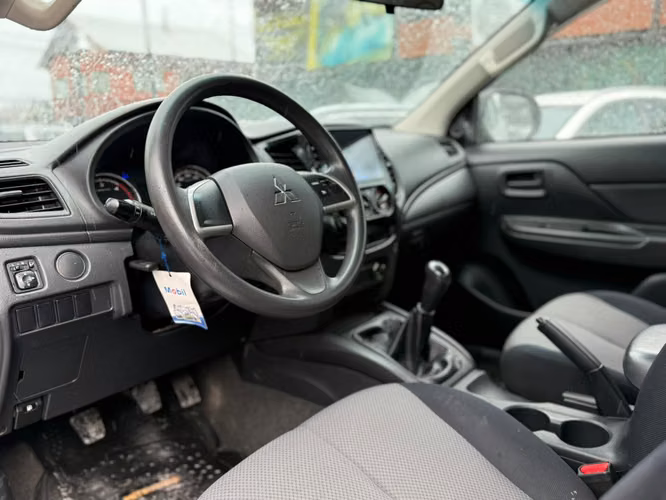 MITSUBISHI KATANA CR PARTICULAR 2019 (FINANCIAMIENTO)