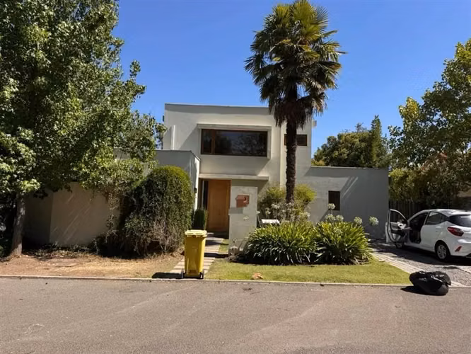 Casa en venta de 4 dorm. en Colina