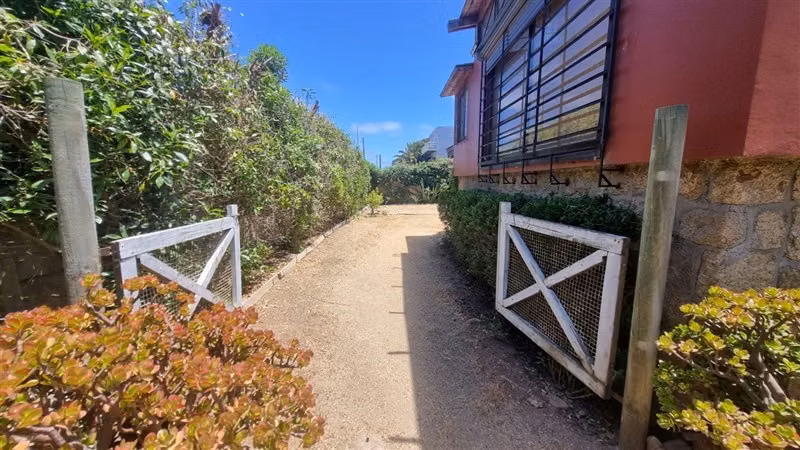 Casa en venta de 4 dorm. en El Quisco