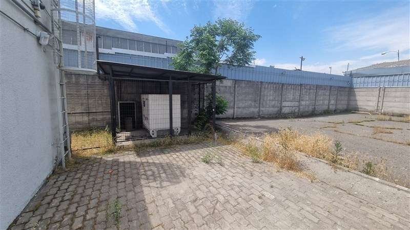 Exelente propiedad Comercial, Esquina. - Imagen 11