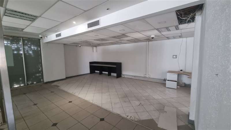 Exelente propiedad Comercial, Esquina. - Imagen 3