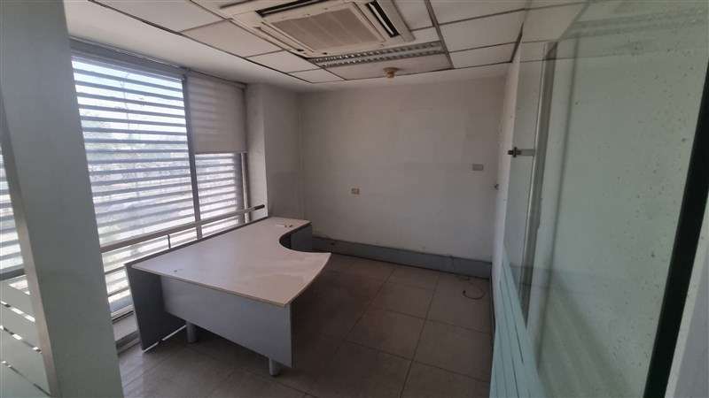 Exelente propiedad Comercial, Esquina. - Imagen 10