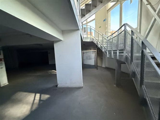 Local Comercial en venta en Huechuraba - Imagen 12