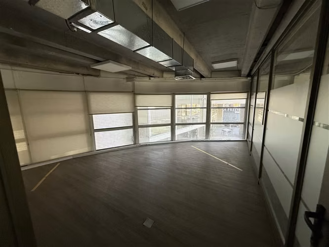 Oficina en venta en Huechuraba