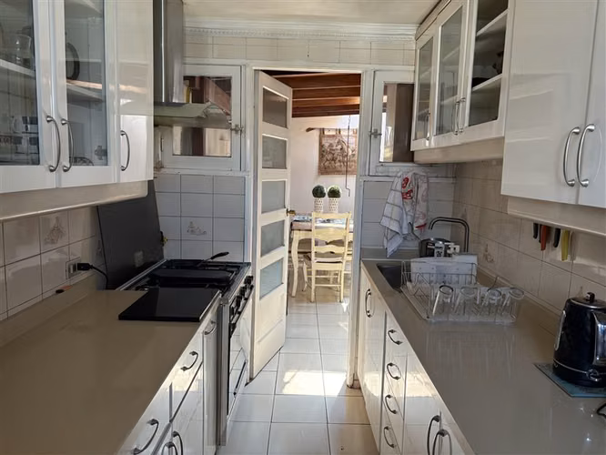 Casa en venta de 5 dorm. en La Reina