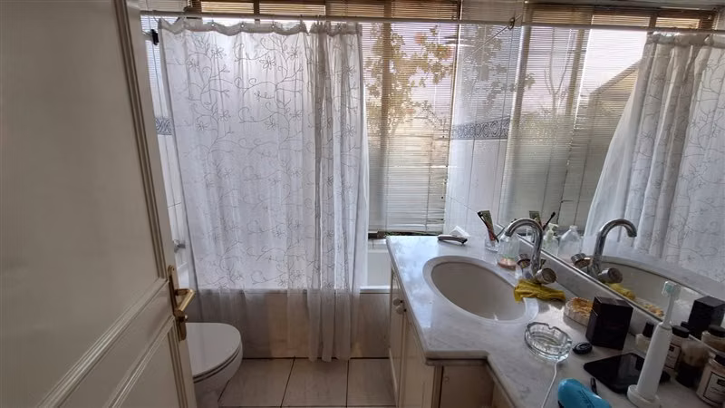 Departamento en venta de 3 dorm. en Vitacura