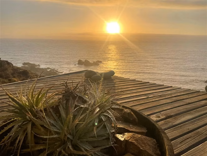 Condominio Costa dorada a orillas del mar