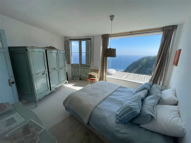 Condominio Costa dorada a orillas del mar