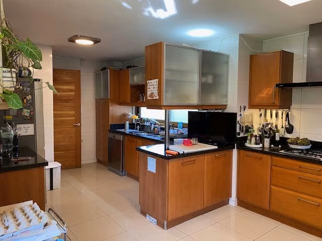 Casa en venta de 5 dorm. en La Reina