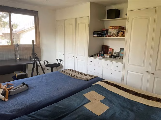 Casa en venta de 4 dorm. en Peñalolén