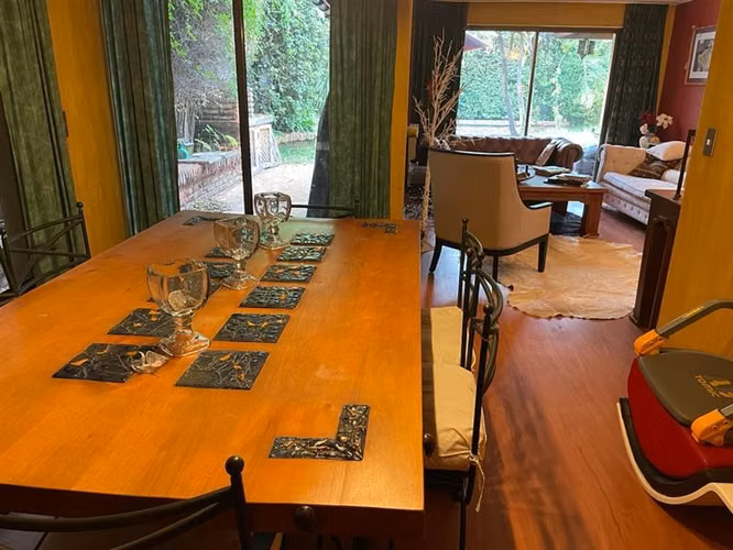 Casa en venta de 4 dorm. en Peñalolén