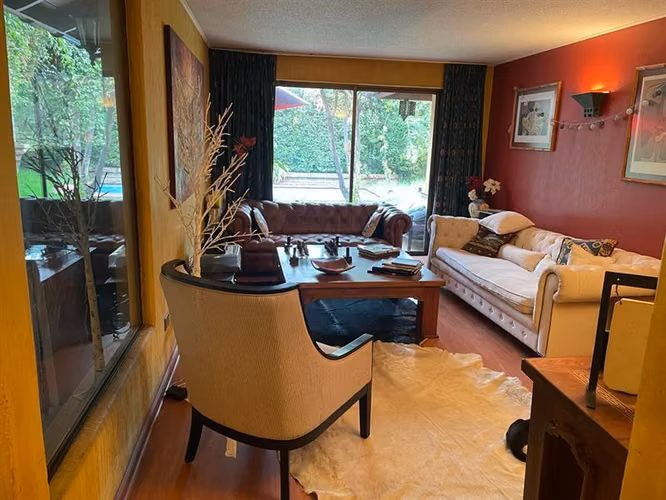 Casa en venta de 4 dorm. en Peñalolén