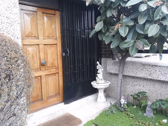Casa en venta de 4 dorm. en Las Condes