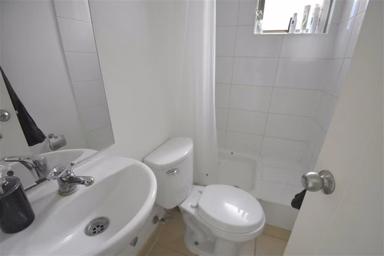 Casa en venta de 6 dorm. en Padre Hurtado