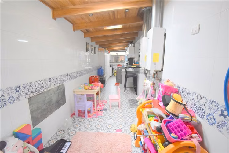 Casa en venta de 6 dorm. en Padre Hurtado