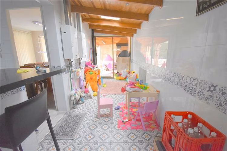 Casa en venta de 6 dorm. en Padre Hurtado