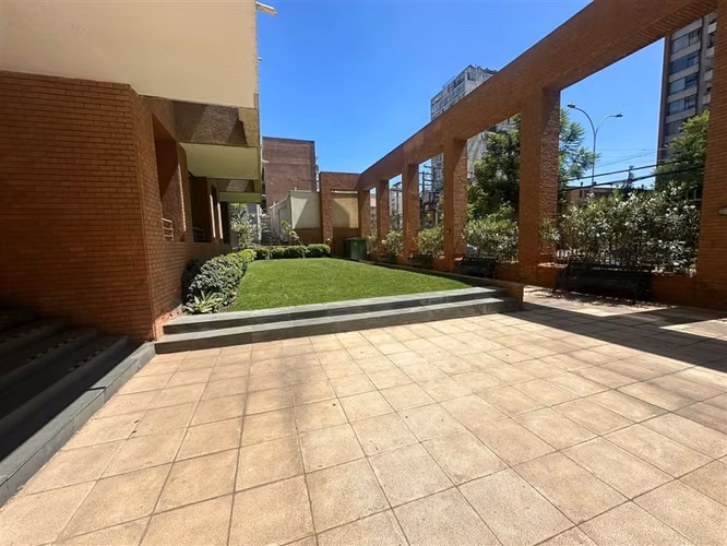 Departamento en venta de 2 dorm. en Ñuñoa