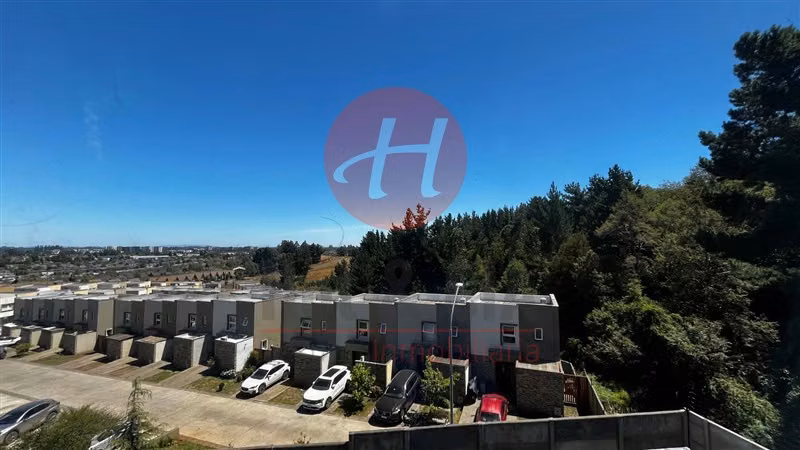 Se Vende Moderna Casa Townhouse en Condominio Versalles