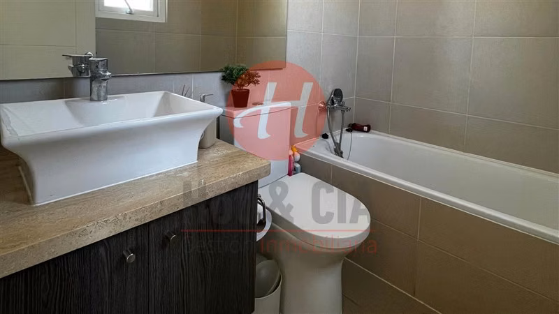 Se Vende Moderna Casa Townhouse en Condominio Versalles