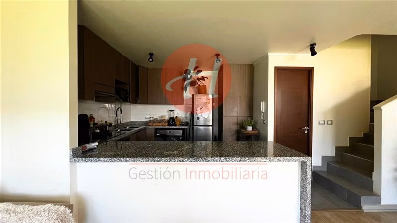 Se Vende Moderna Casa Townhouse en Condominio Versalles