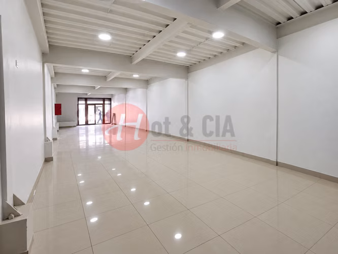 Arriendo Local Comercial 250m² Manuel Montt