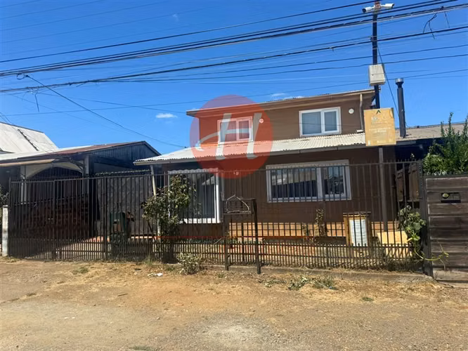 Casa en venta de 5 dorm. en Temuco