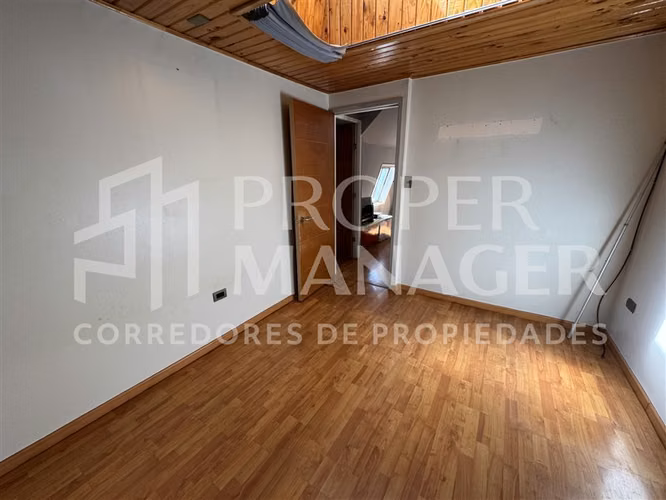 Casa 3 Dormitorios con Estacionamiento Villa Las Crisalidas