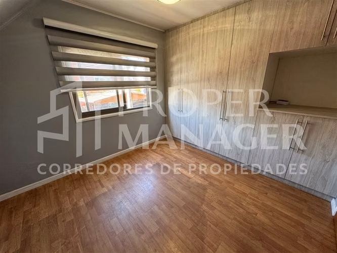 Casa 3 Dormitorios con Estacionamiento Villa Las Crisalidas