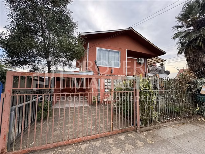 Casa en venta de 6 dorm. en Chillán