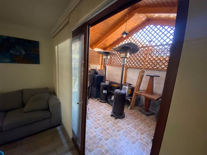 Casa en venta de 4 dorm.3 baños en Quilicura