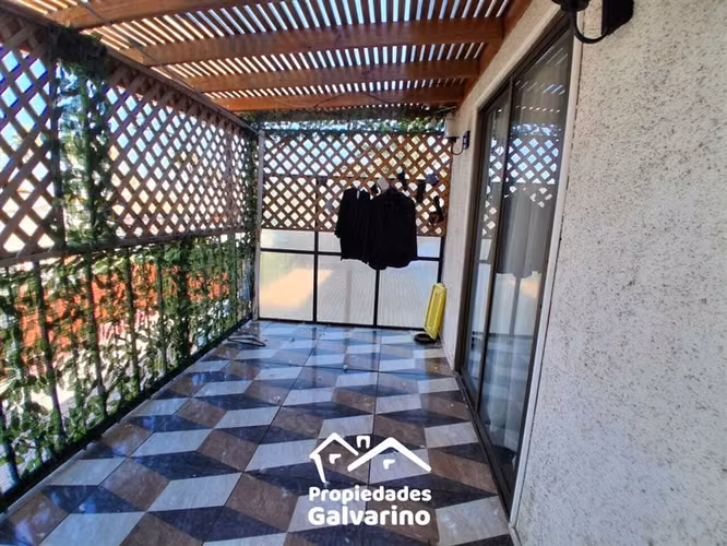 Casa en venta de 4 dorm. en Maipú