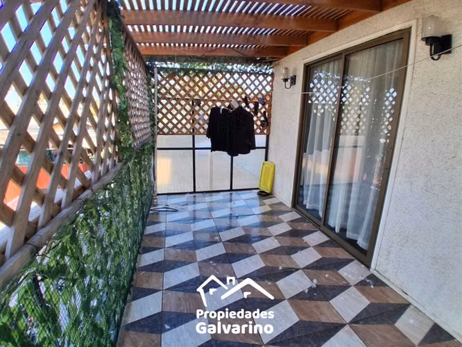 Casa en venta de 4 dorm. en Maipú
