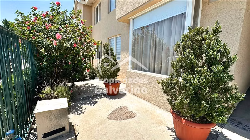 Casa en Condominio en venta de 3 dorm en Valle Grande, Lampa