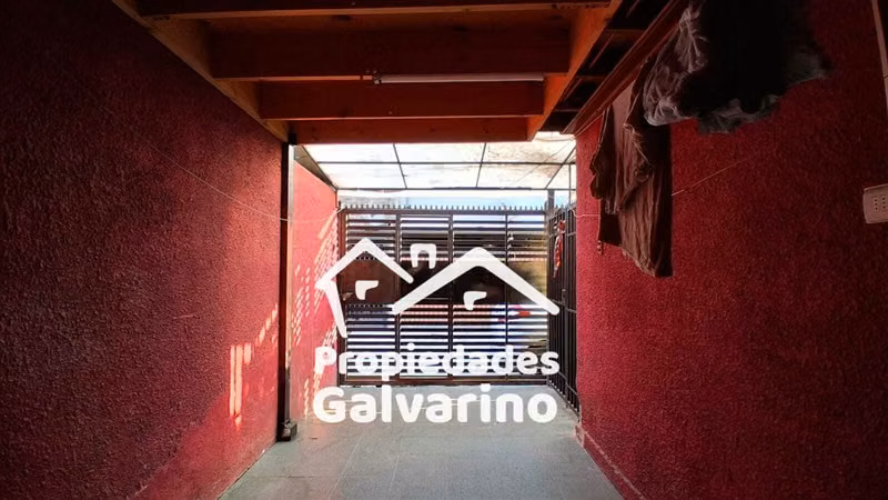 Casa en venta de 10 dorm. en Cerro Navia, 3 baños.
