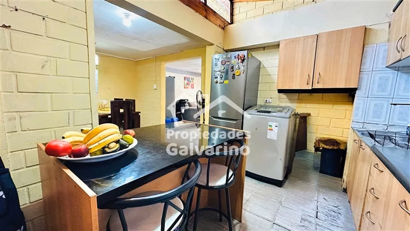 Casa en venta de 4 dorm. en Quilicura