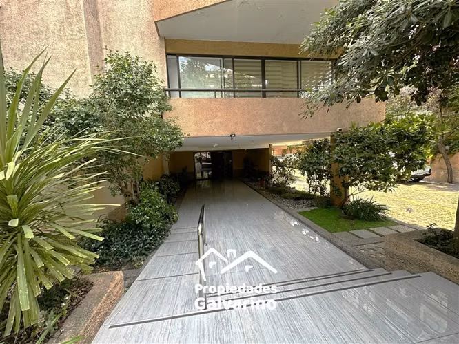 Espectacular Departamento 2D+2B ( Av Los Leones)