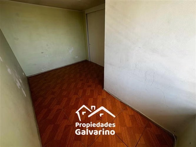 Departamento en venta de 3 dorm. 1 baño en San Bernardo
