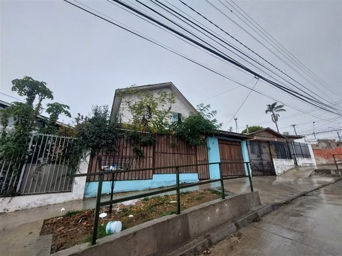 Casa en venta de 7 dorm. en San Antonio