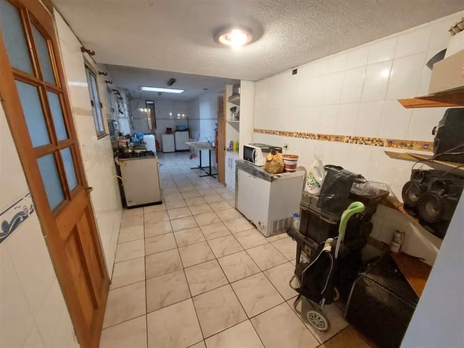 Casa en venta de 7 dorm. en San Antonio
